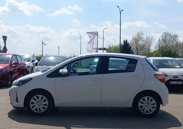 Toyota Yaris cena 43900 przebieg: 146230, rok produkcji 2018 z Praszka małe 277